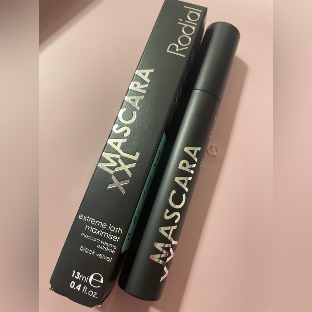 Radical Mascara XXL